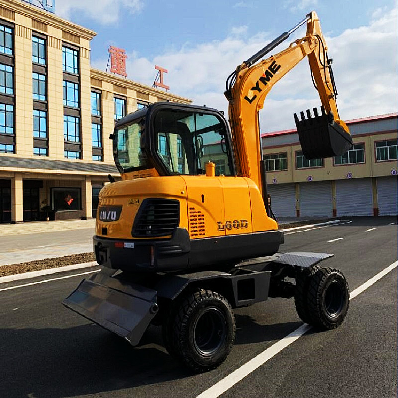 Convenient Wheel Excavator With Bucket For House Maintenance