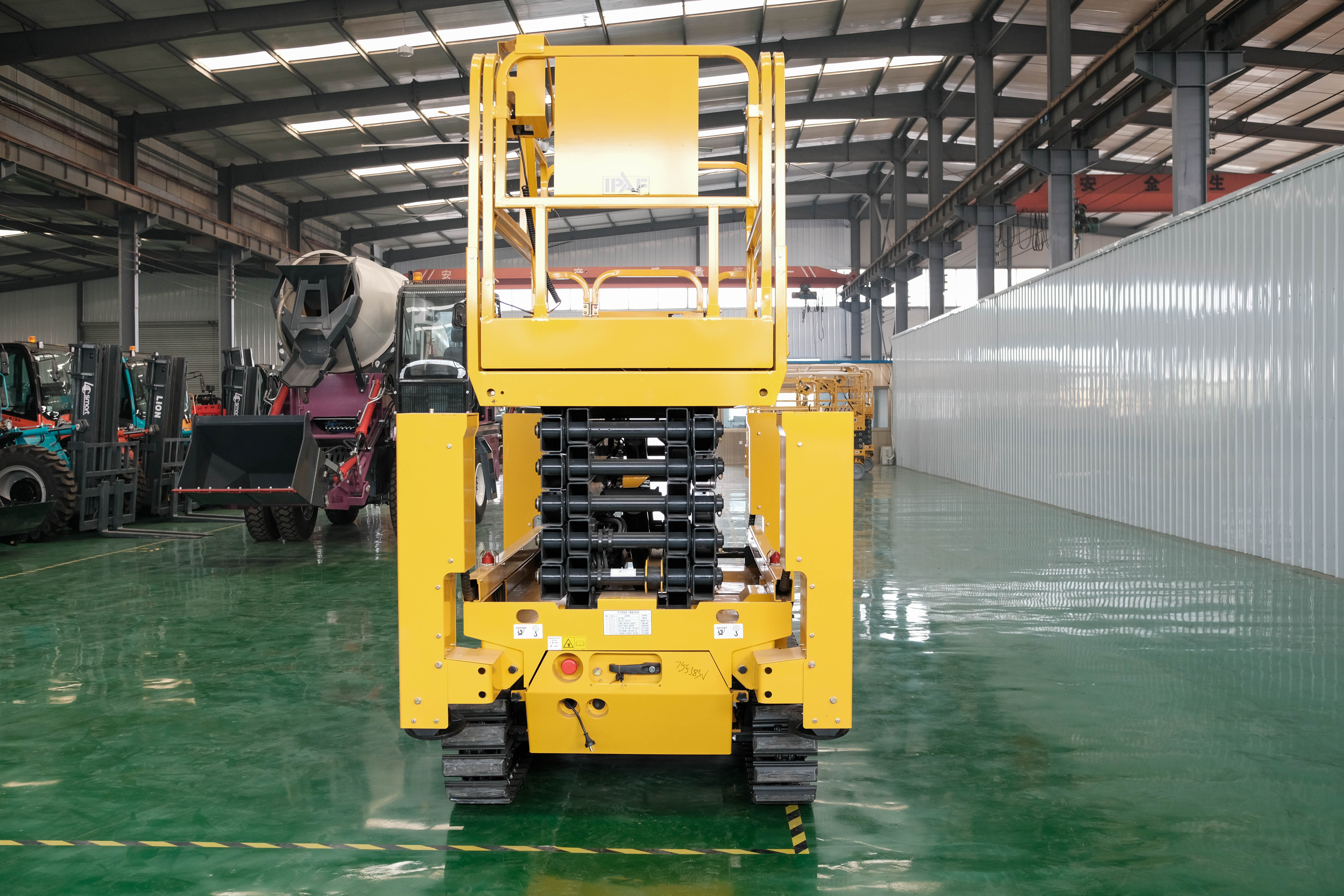 6m High Quality Self Propelled Scissor Lift for sign hanging