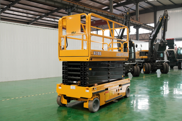 For Aerial Work 4.5m 5.9m Self Propelled Scissor Lift