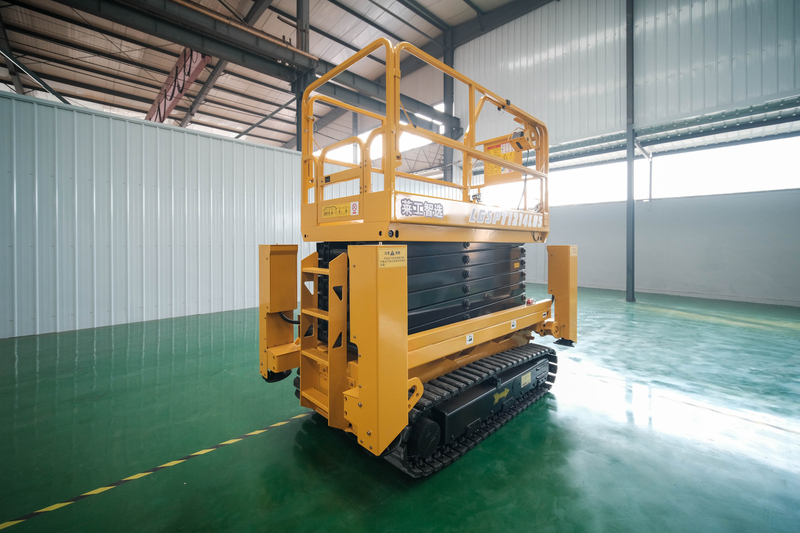 Cherry Picker 7.8m Small Self Propelled Scissor Lift